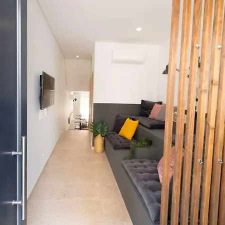 ❀ Bistro Townhouse Downtown Lisbon-6rooms W Ac/tv * Lisboa
