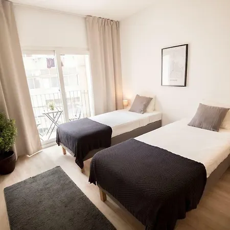 ❀ Bistro Townhouse Downtown Lisbon-6rooms W Ac/tv