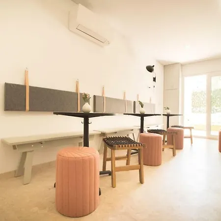 ❀ Bistro Townhouse Downtown Lisbon-6rooms W Ac/tv *