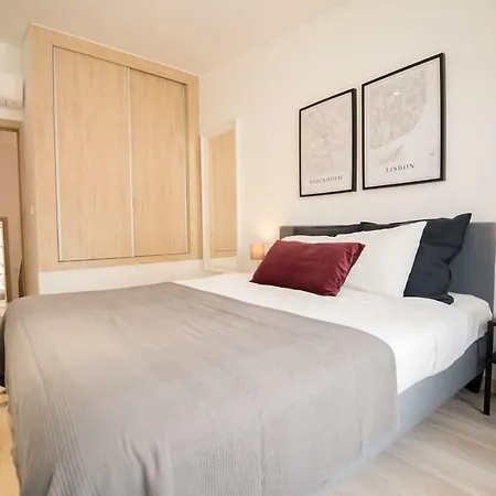 Διαμέρισμα ❀ Bistro Townhouse Downtown Lisbon-6rooms W Ac/tv *