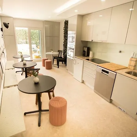 ❀ Bistro Townhouse Downtown Lisbon-6rooms W Ac/tv Διαμέρισμα