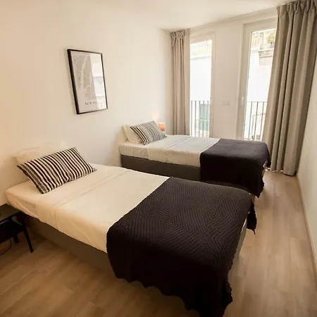 ❀ Bistro Townhouse Downtown Lisbon-6rooms W Ac/tv