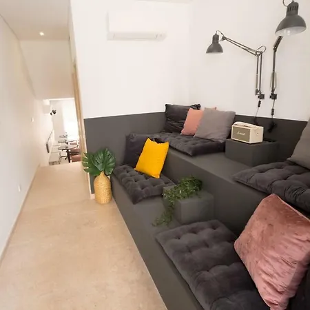 Διαμέρισμα ❀ Bistro Townhouse Downtown Lisbon-6rooms W Ac/tv