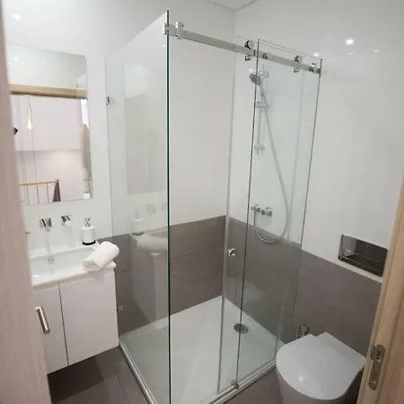❀ Bistro Townhouse Downtown Lisbon-6rooms W Ac/tv * Lisbona