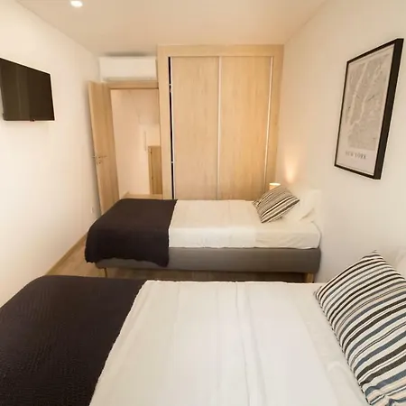Appartamento ❀ Bistro Townhouse Downtown Lisbon-6rooms W Ac/tv