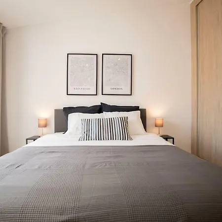 ❀ Bistro Townhouse Downtown Lisbon-6rooms W Ac/tv