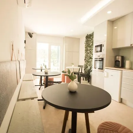 ❀ Bistro Townhouse Downtown Lisbon-6rooms W Ac/tv Appartamento