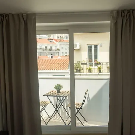 Appartamento ❀ Bistro Townhouse Downtown Lisbon-6rooms W Ac/tv Lisbona